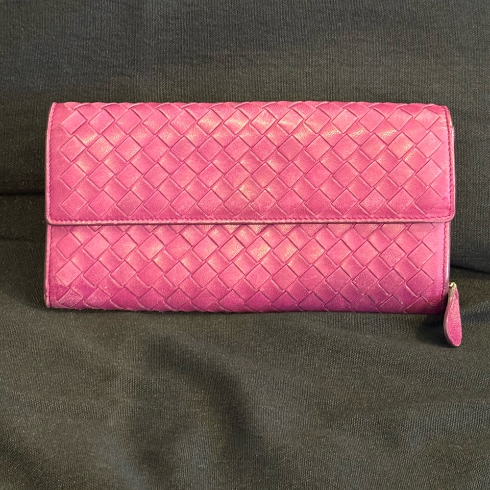 Bottega Veneta Authentic Leather Woven Wallet